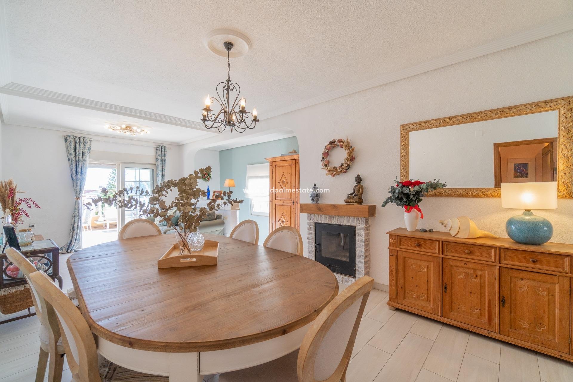 Videresalg - Villa -
Orihuela Costa - Los balcones