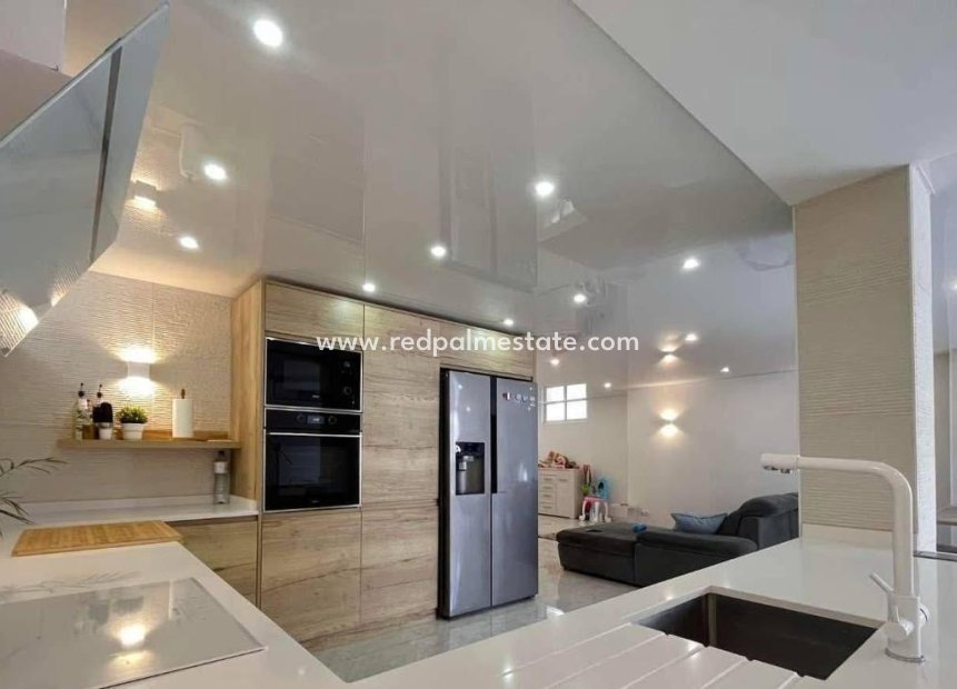 Videresalg - Villa -
Orihuela Costa - Los balcones