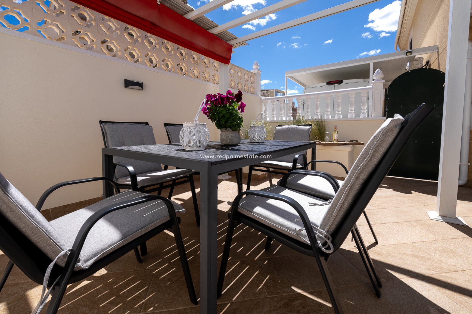 Videresalg - Villa -
Orihuela Costa - Montegolf