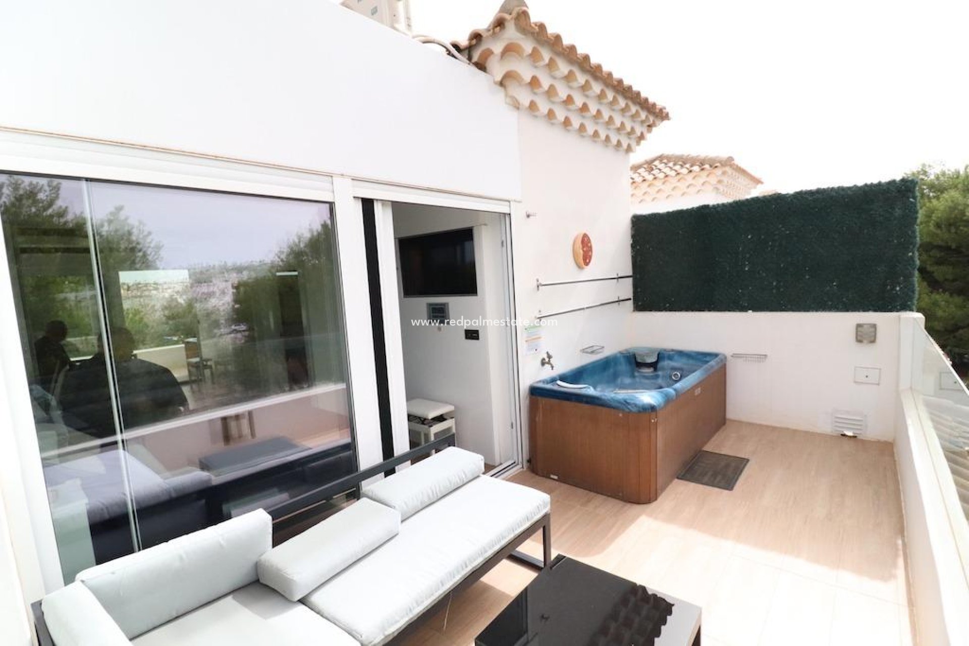 Videresalg - Villa -
Orihuela Costa - Montezenia