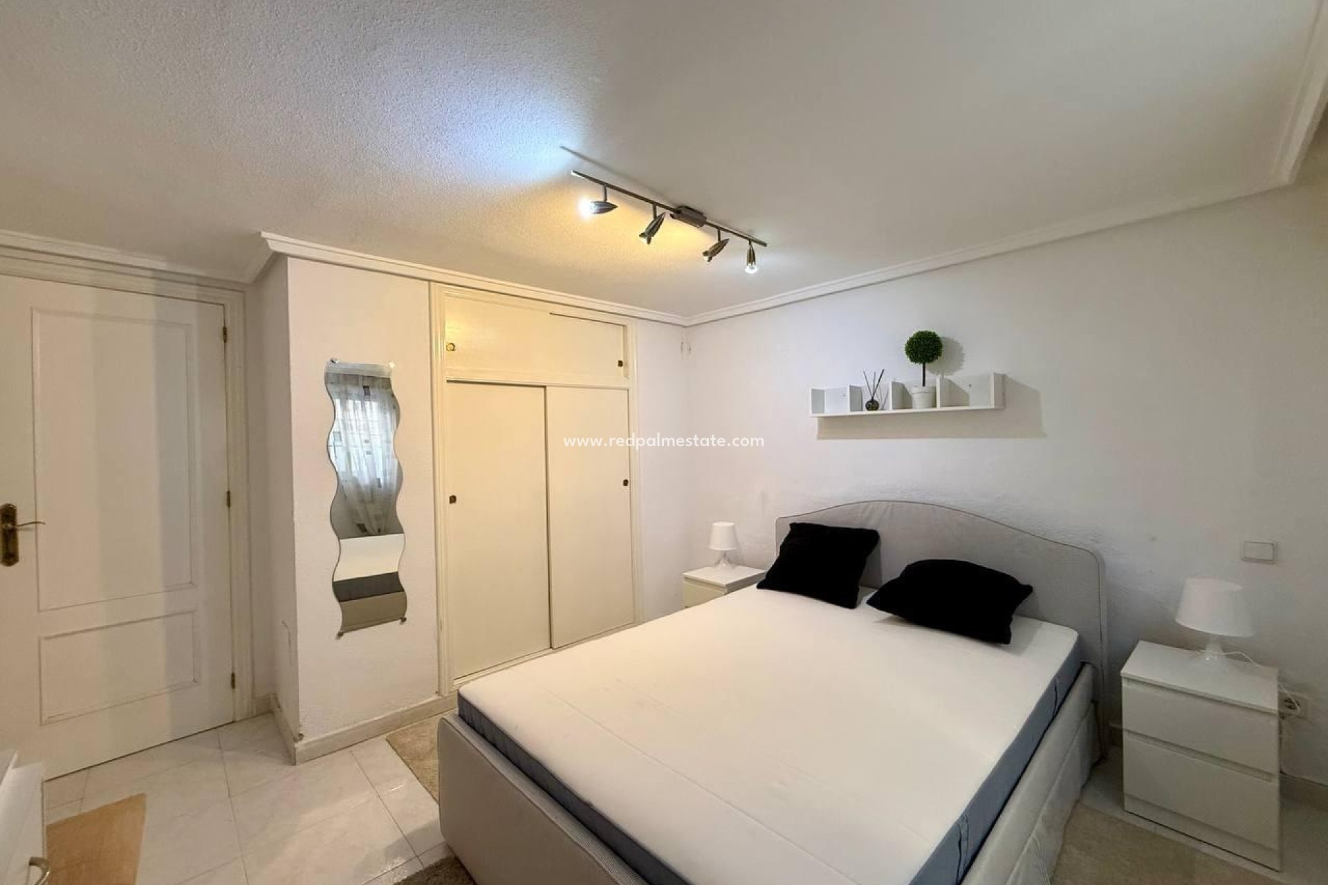 Videresalg - Villa -
Orihuela Costa - Playa Flamenca