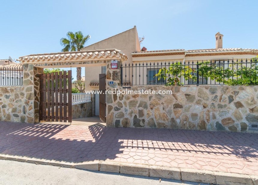 Videresalg - Villa -
Orihuela Costa - Playa Flamenca