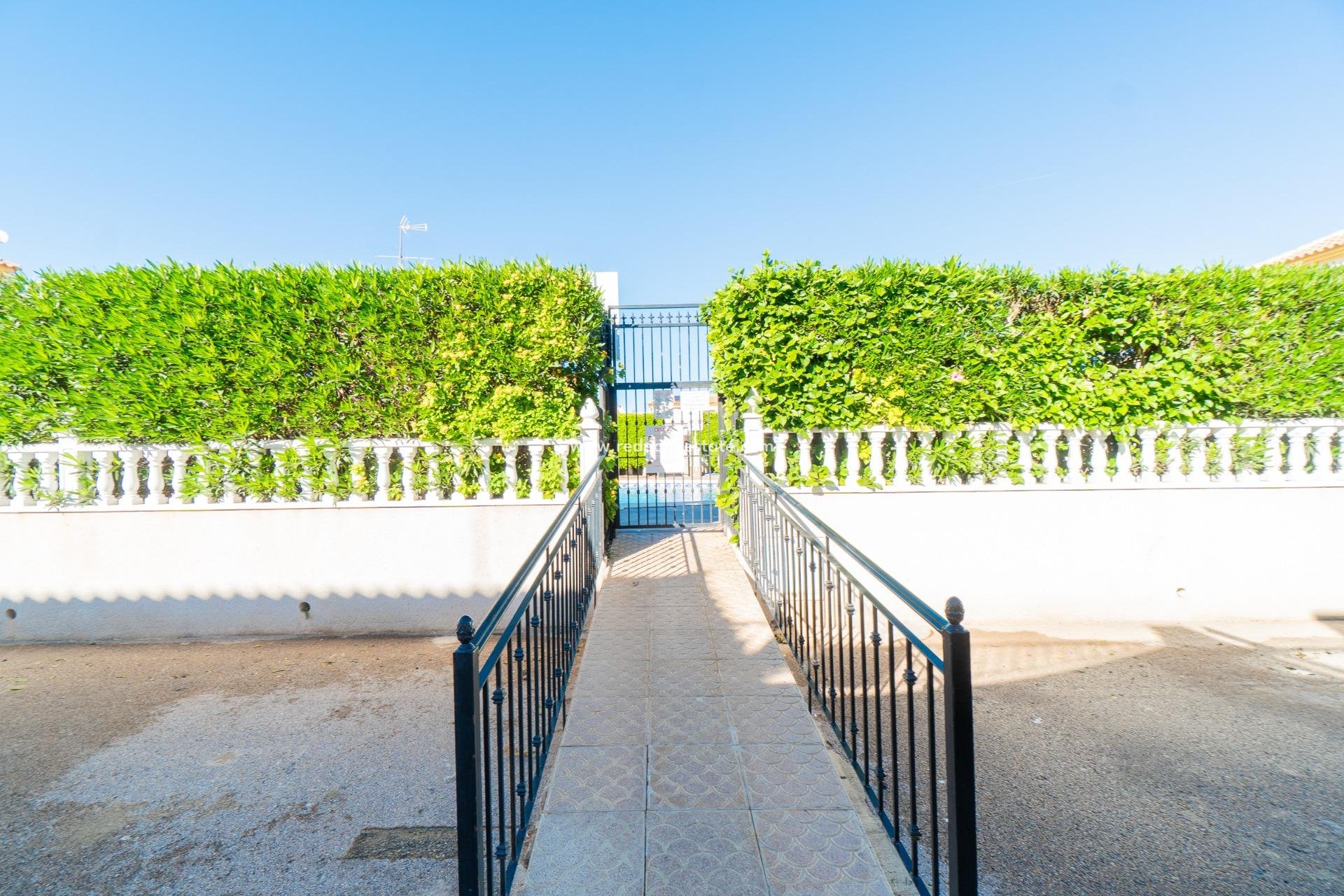 Videresalg - Villa -
Orihuela Costa - Playa Flamenca