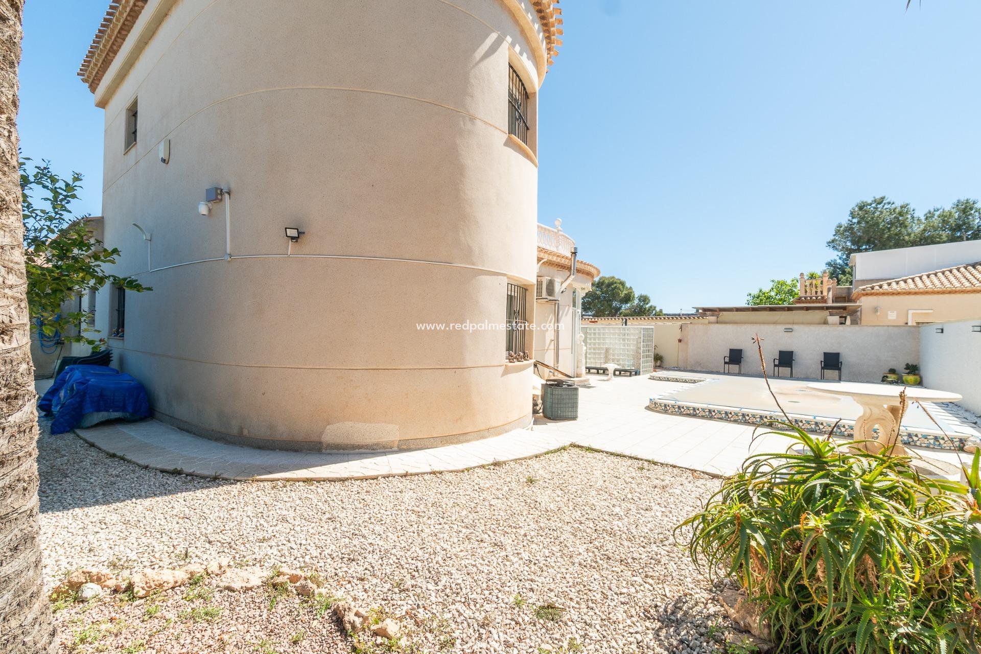 Videresalg - Villa -
Orihuela Costa - Playa Flamenca
