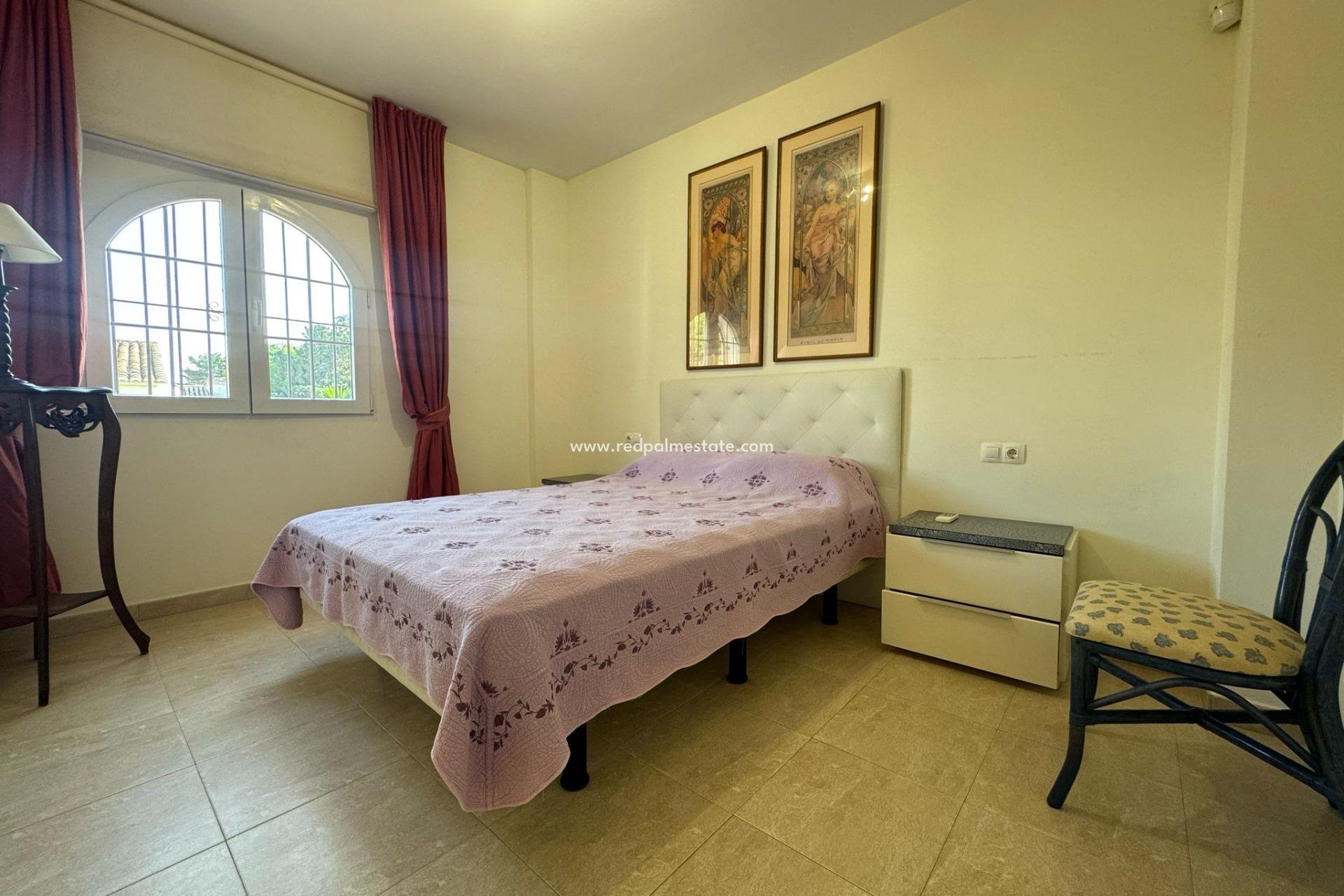 Videresalg - Villa -
Orihuela Costa - Playa Flamenca