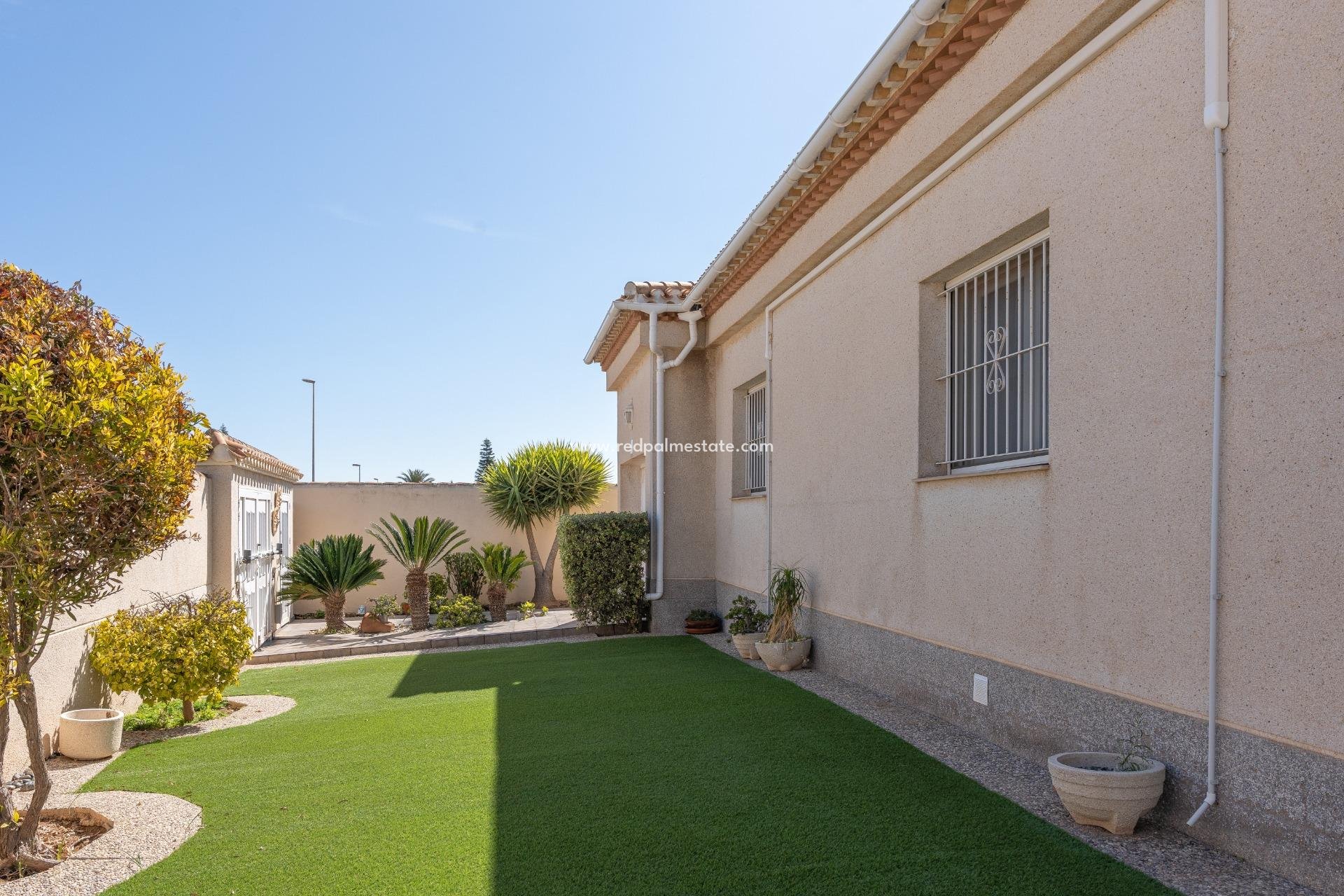 Videresalg - Villa -
Orihuela Costa - Playa Flamenca