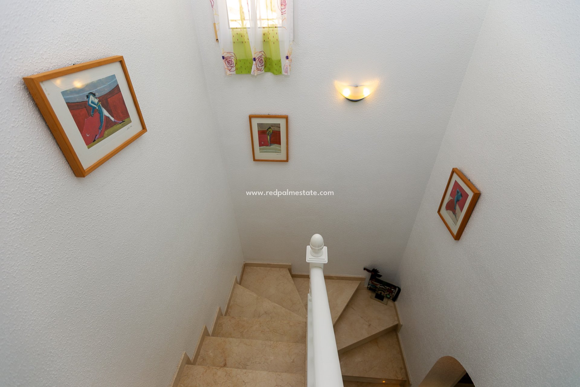 Videresalg - Villa -
Orihuela Costa - Rioja