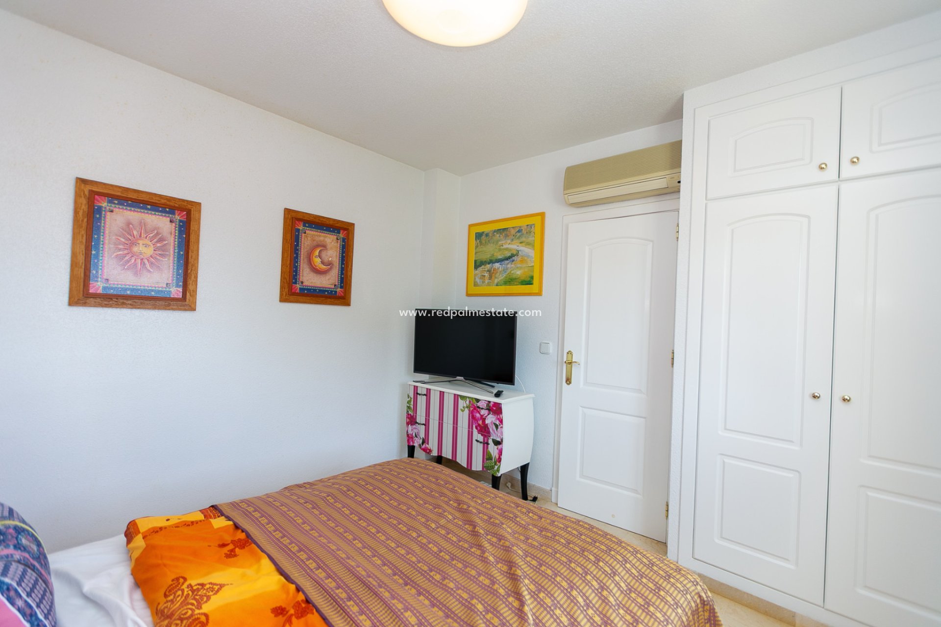 Videresalg - Villa -
Orihuela Costa - Rioja