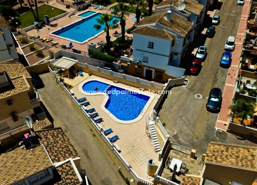 Videresalg - Villa -
Orihuela Costa - Villamartín