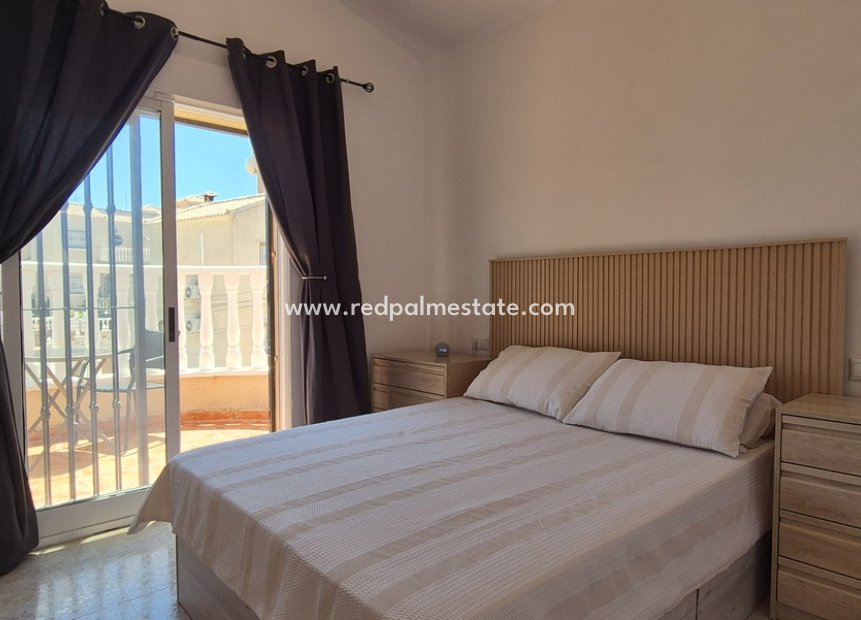 Videresalg - Villa -
Orihuela Costa - Villamartín