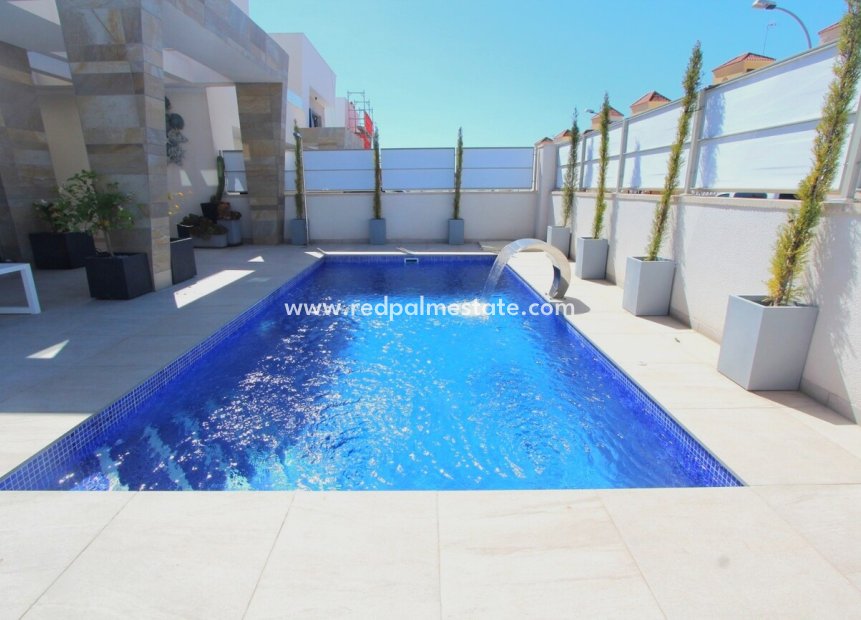 Videresalg - Villa -
Orihuela Costa - Villamartín