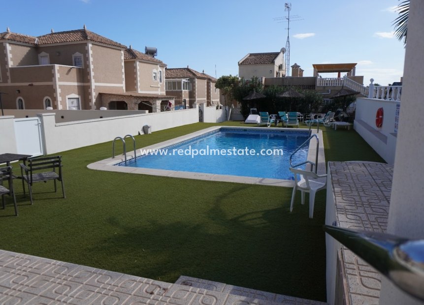 Videresalg - Villa -
Orihuela Costa - Villamartín