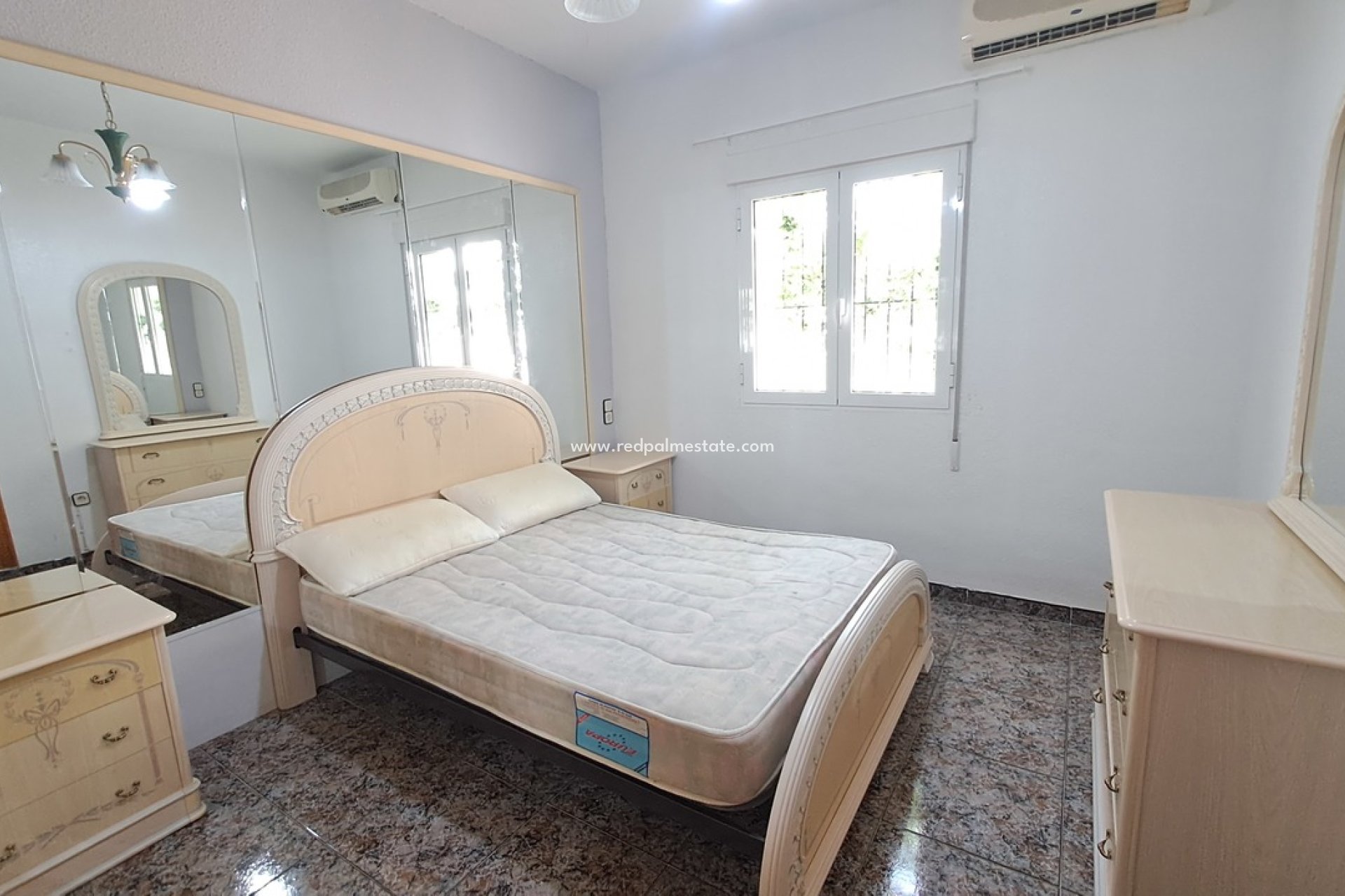 Videresalg - Villa -
Orihuela Costa - Villamartín