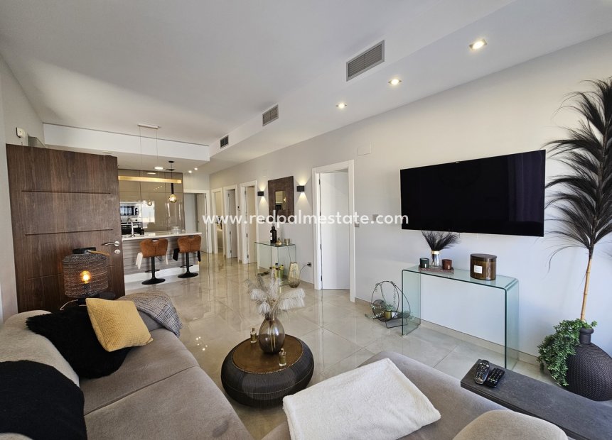 Videresalg - Villa -
Orihuela Costa - Villamartín