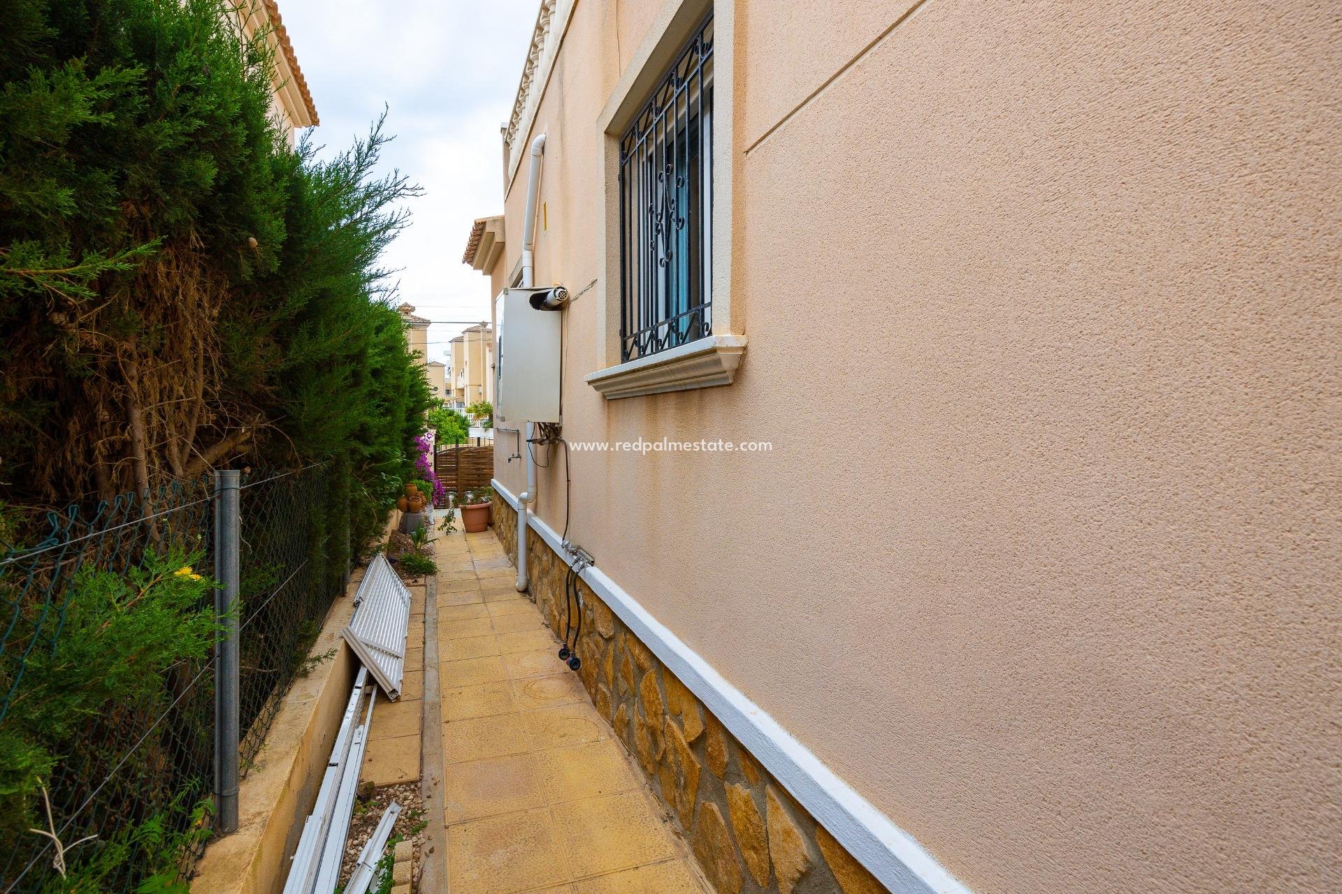 Videresalg - Villa -
Orihuela Costa - Villamartín