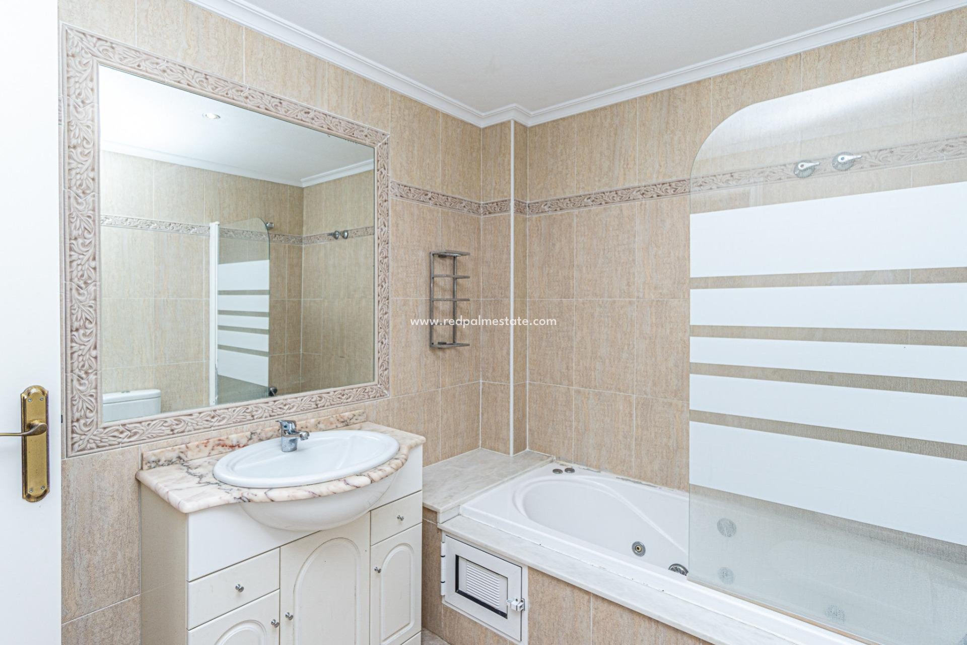 Videresalg - Villa -
Orihuela Costa - Villamartín