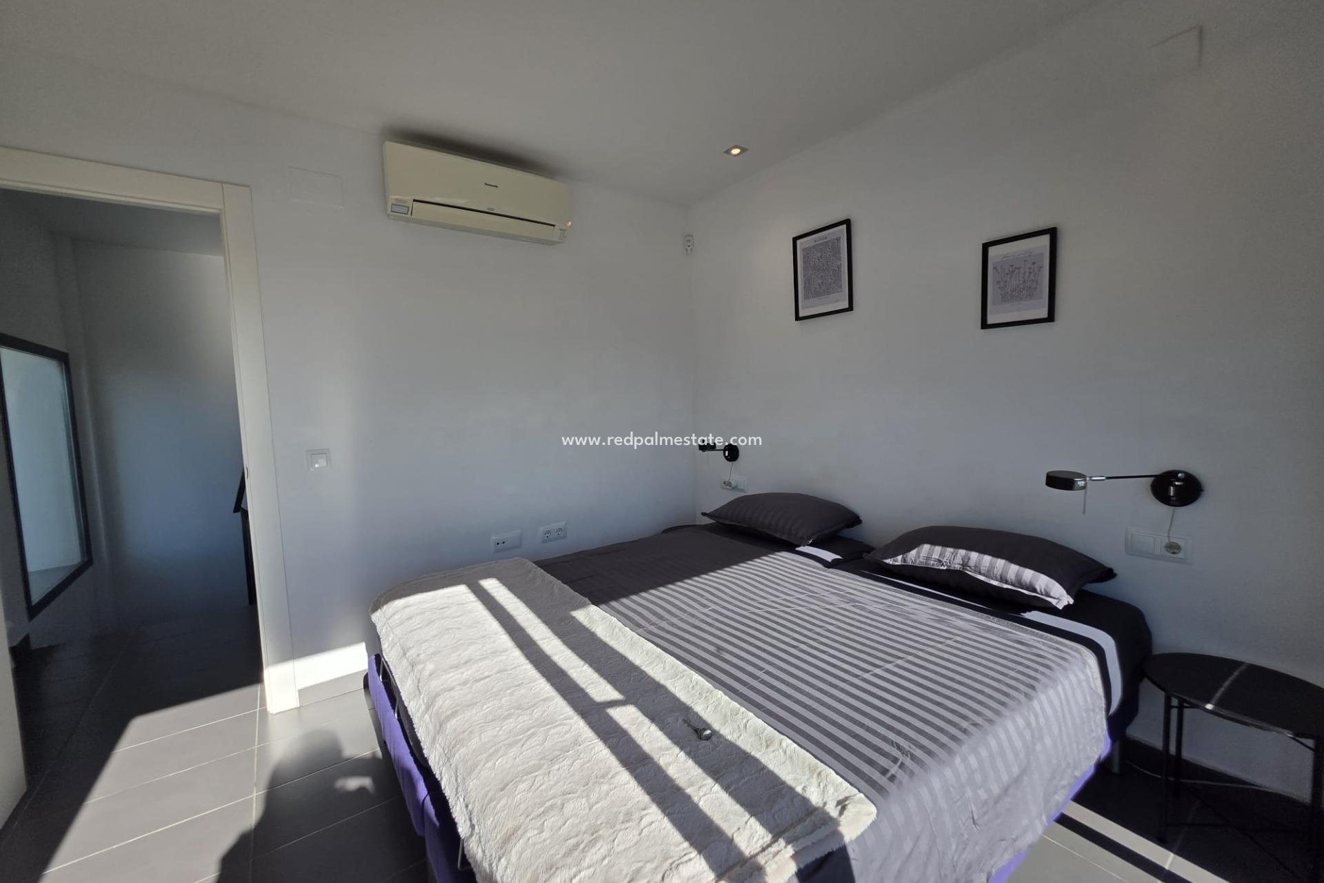 Videresalg - Villa -
Orihuela Costa - Villamartín