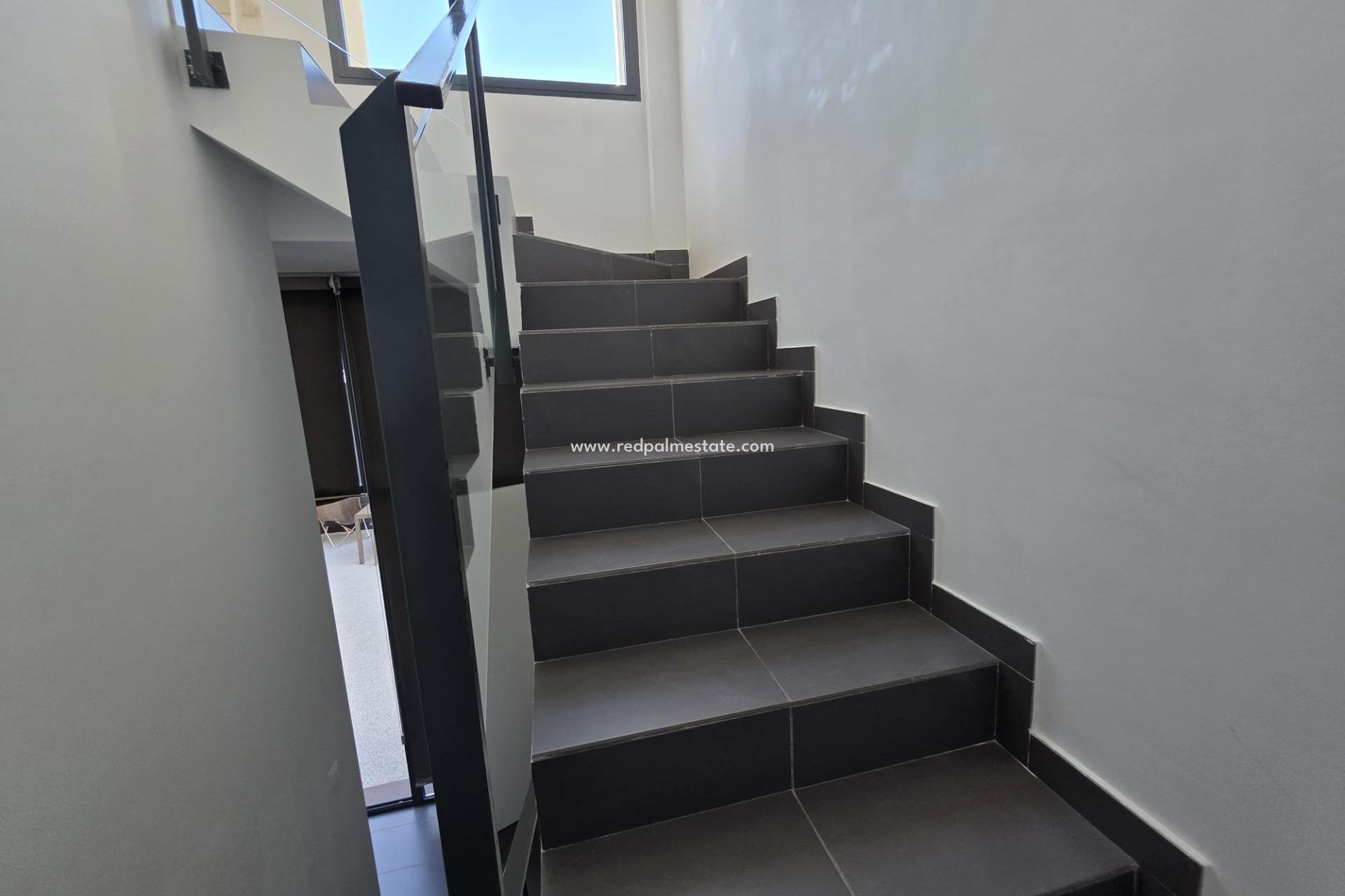 Videresalg - Villa -
Orihuela Costa - Villamartín