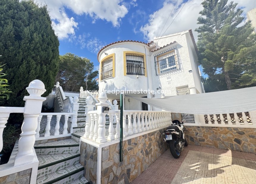 Videresalg - Villa -
Orihuela Costa - Villamartín