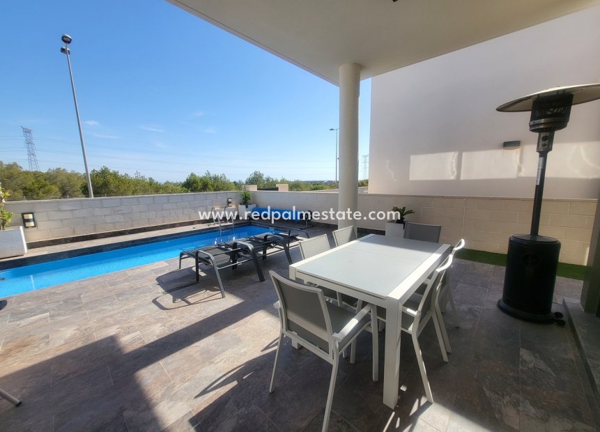 Videresalg - Villa -
Orihuela Costa - Villamartín