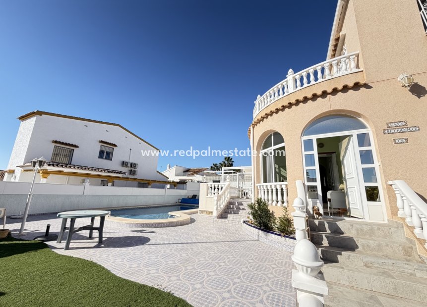 Videresalg - Villa -
Orihuela Costa - Villamartín