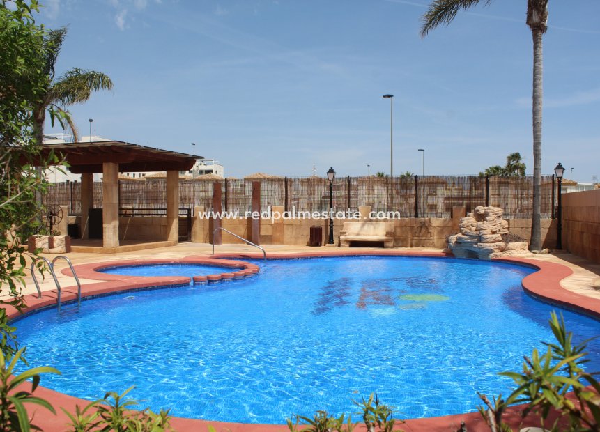 Videresalg - Villa -
Orihuela Costa - Villamartín