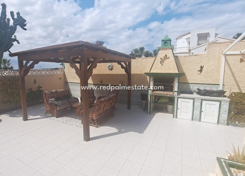 Videresalg - Villa -
Orihuela Costa - Villamartín