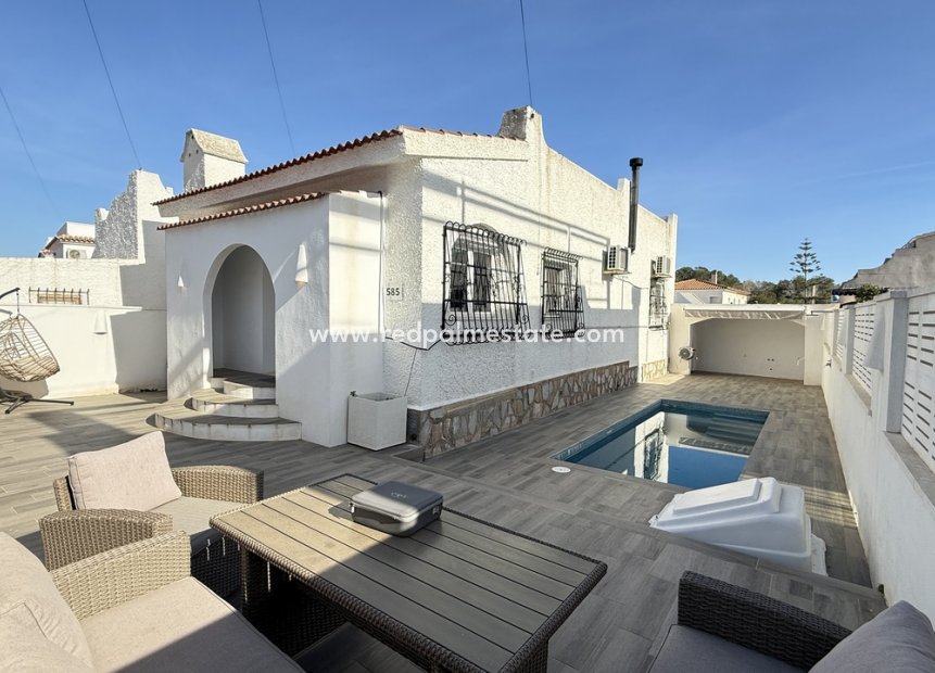 Videresalg - Villa -
Orihuela Costa - Villamartín
