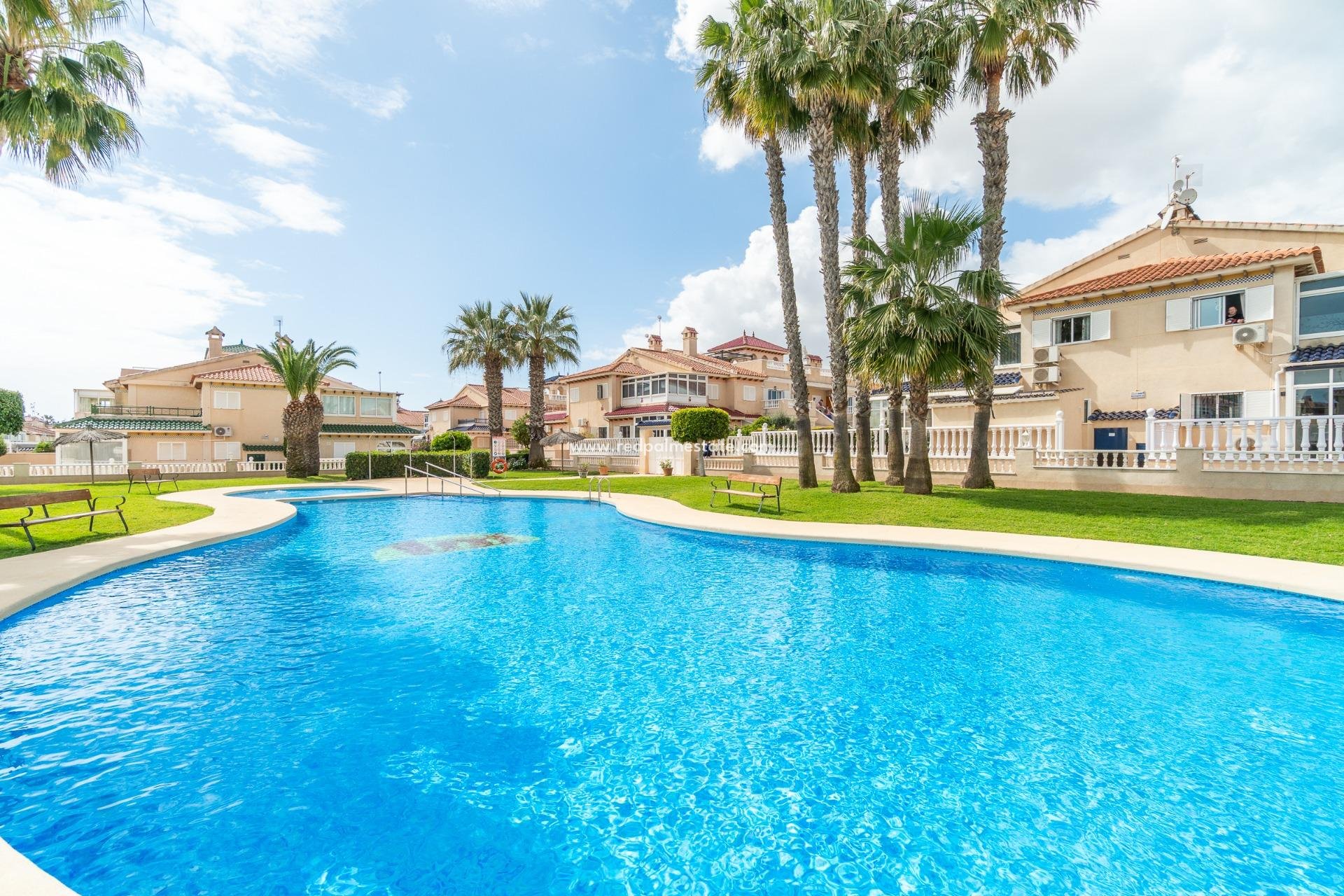 Videresalg - Villa -
Orihuela Costa - Zeniamar-Horizonte-La Campana