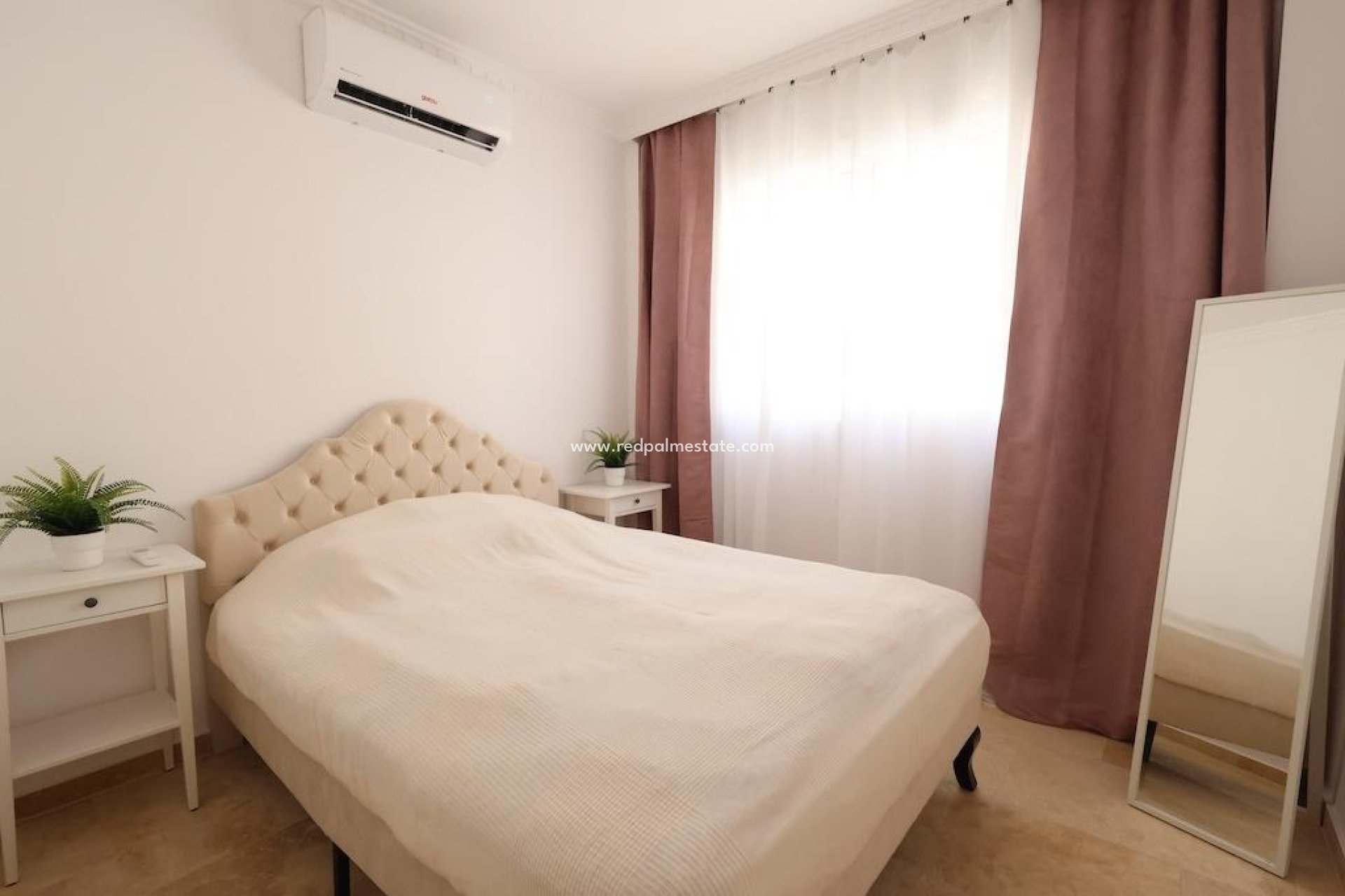 Videresalg - Villa -
Orihuela Costa