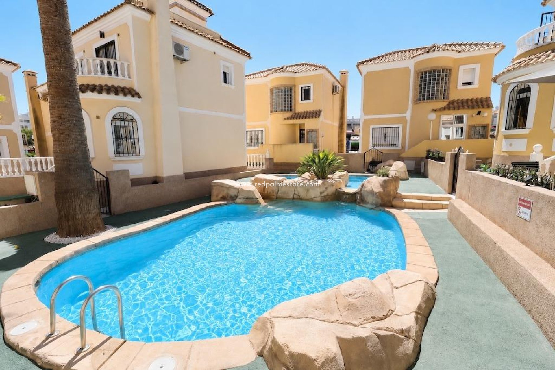 Videresalg - Villa -
Orihuela Costa
