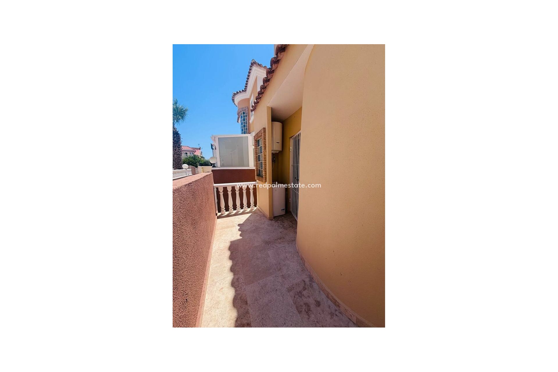 Videresalg - Villa -
Orihuela Costa