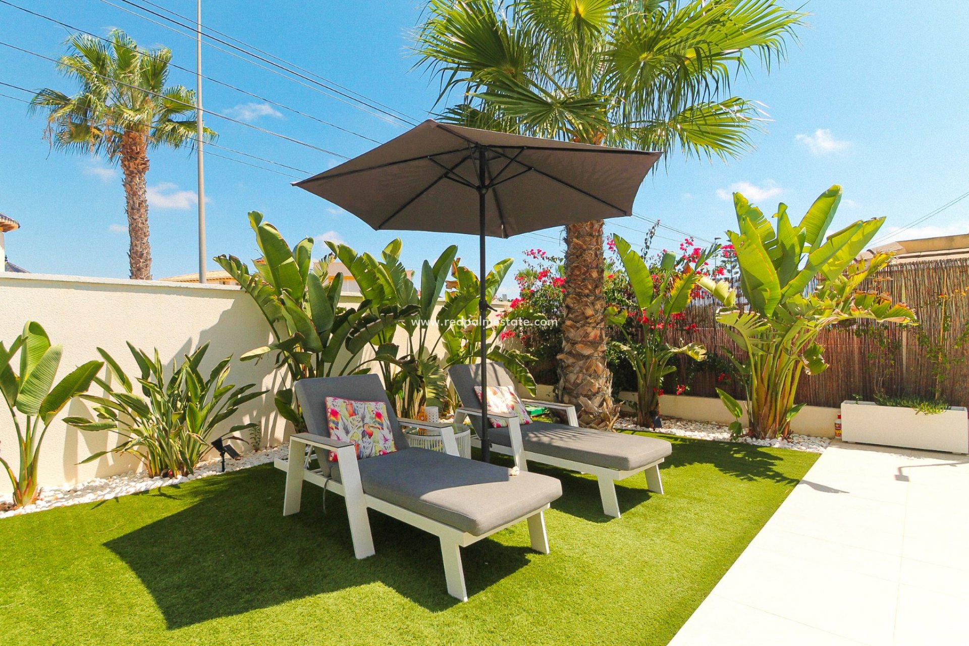 Videresalg - Villa -
Orihuela Costa