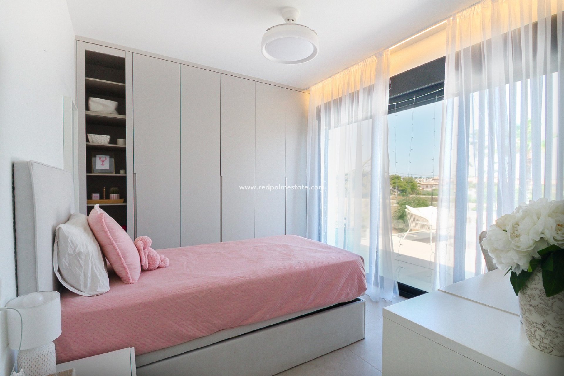 Videresalg - Villa -
Orihuela Costa