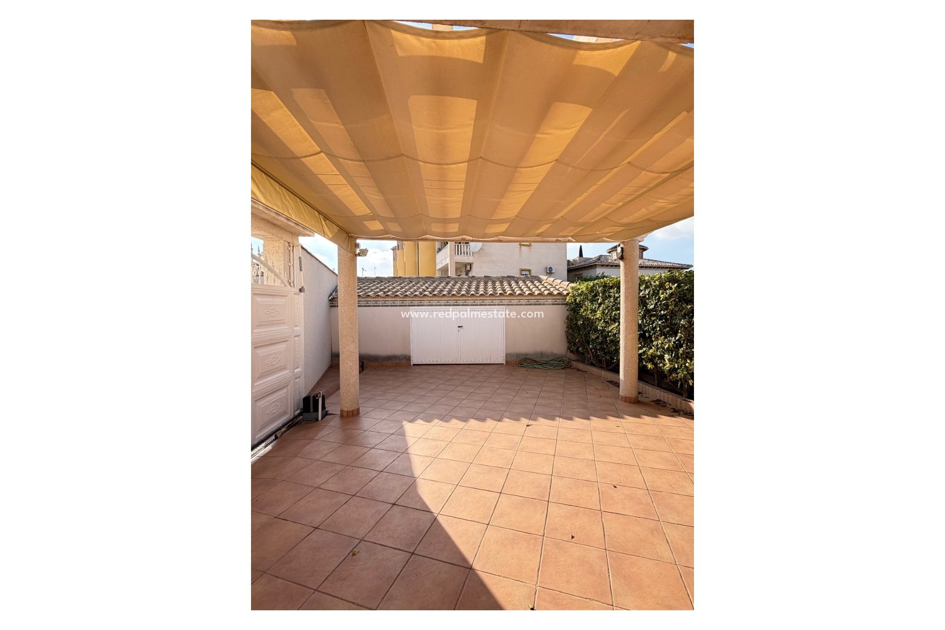 Videresalg - Villa -
Orihuela Costa