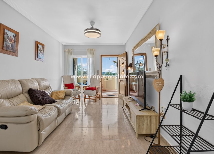 Videresalg - Villa -
Orihuela Costa