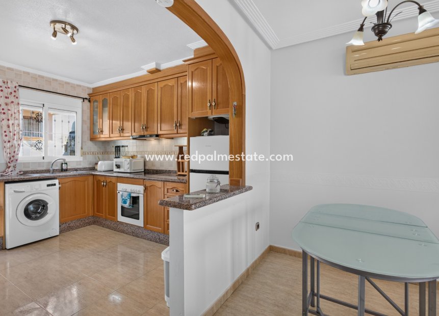 Videresalg - Villa -
Orihuela Costa