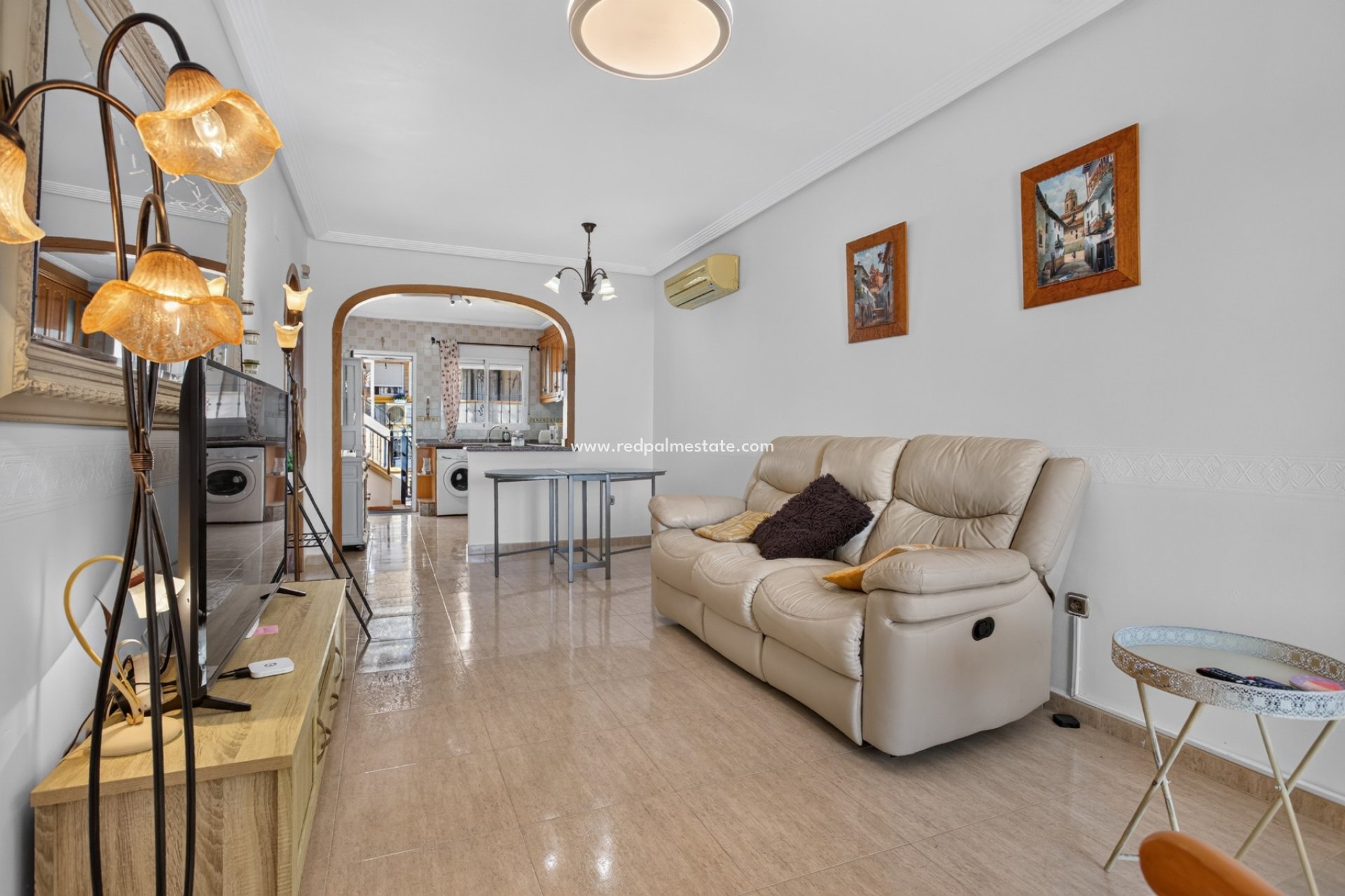 Videresalg - Villa -
Orihuela Costa
