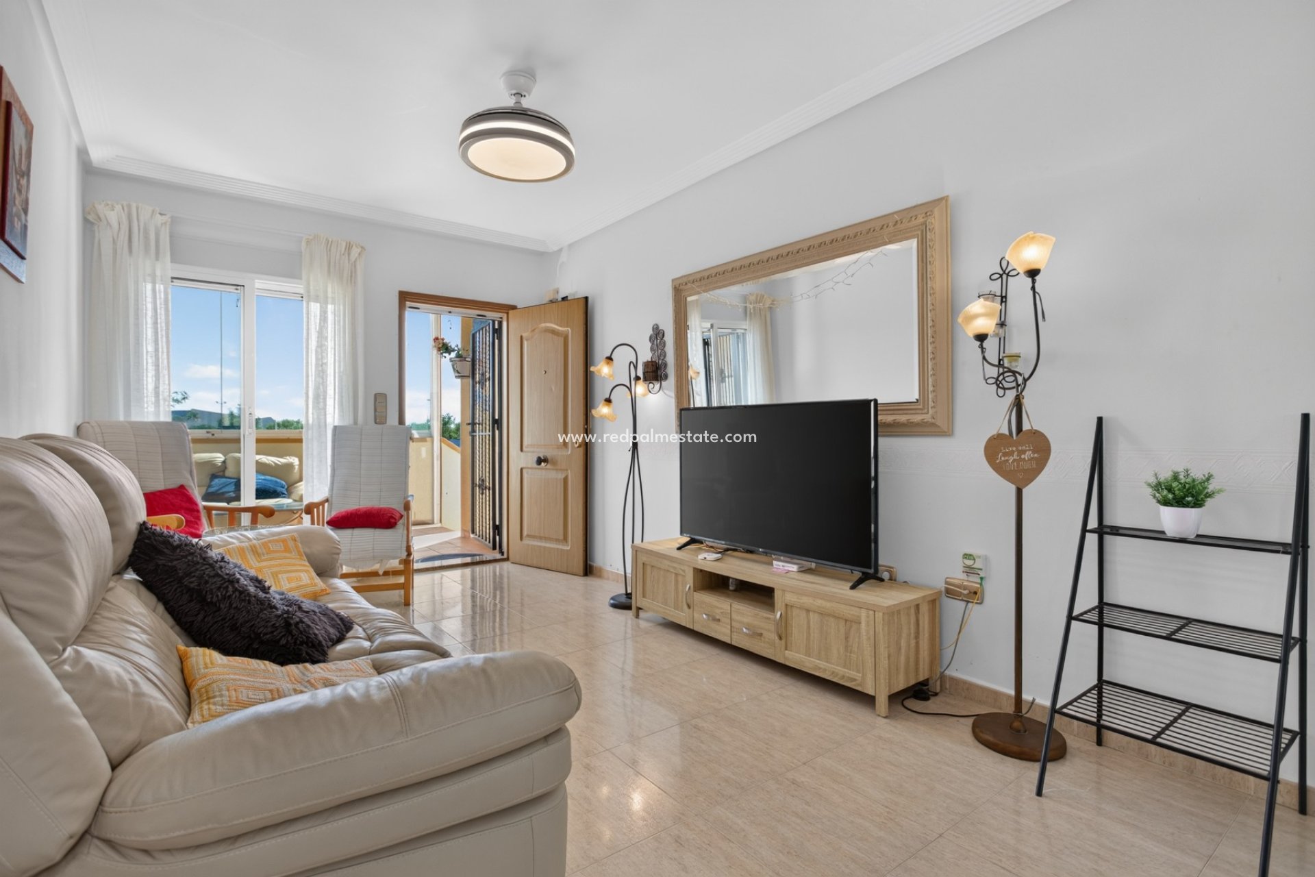 Videresalg - Villa -
Orihuela Costa