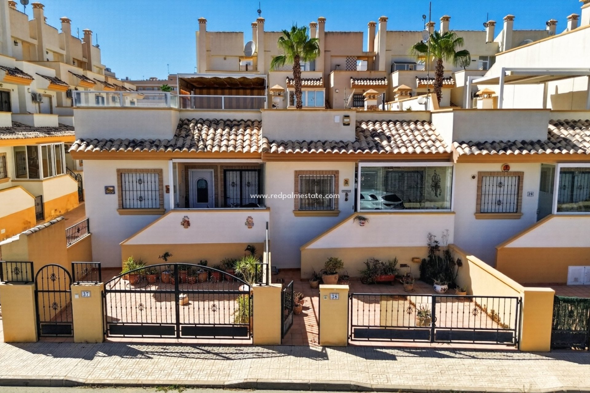 Videresalg - Villa -
Orihuela Costa