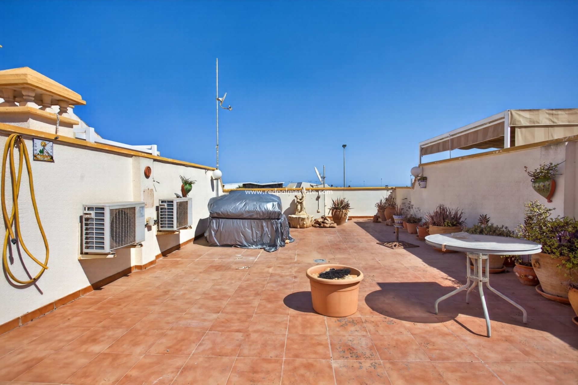 Videresalg - Villa -
Orihuela Costa