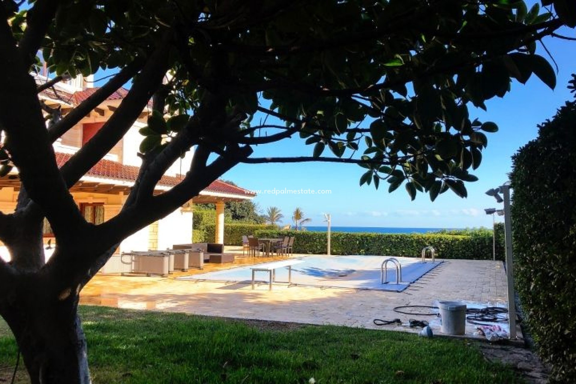 Videresalg - Villa -
Orihuela Costa