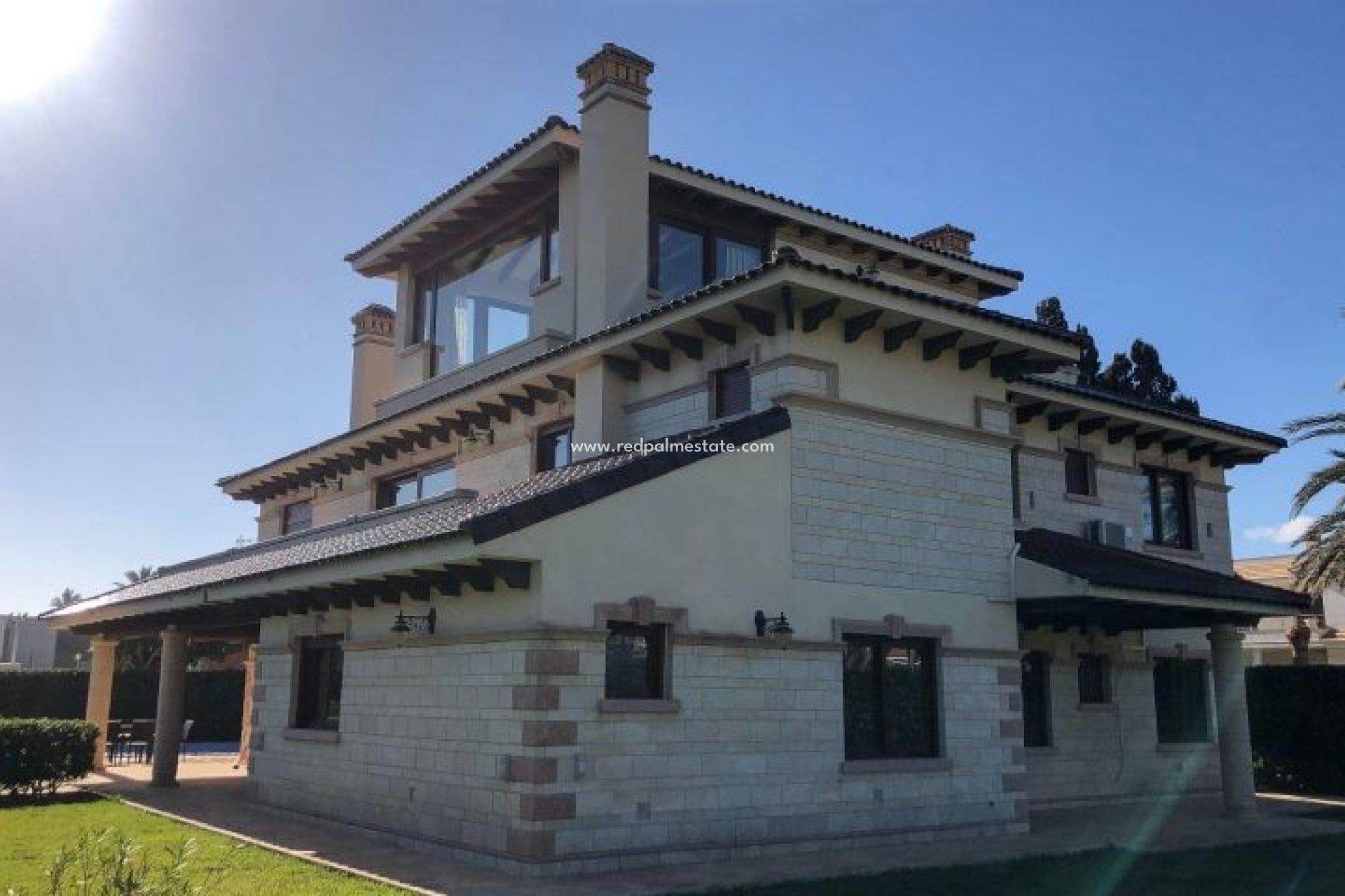 Videresalg - Villa -
Orihuela Costa