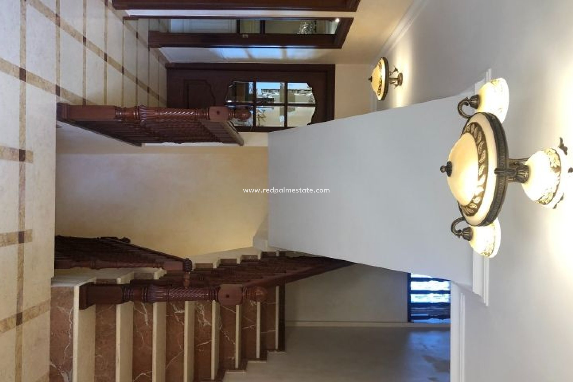 Videresalg - Villa -
Orihuela Costa