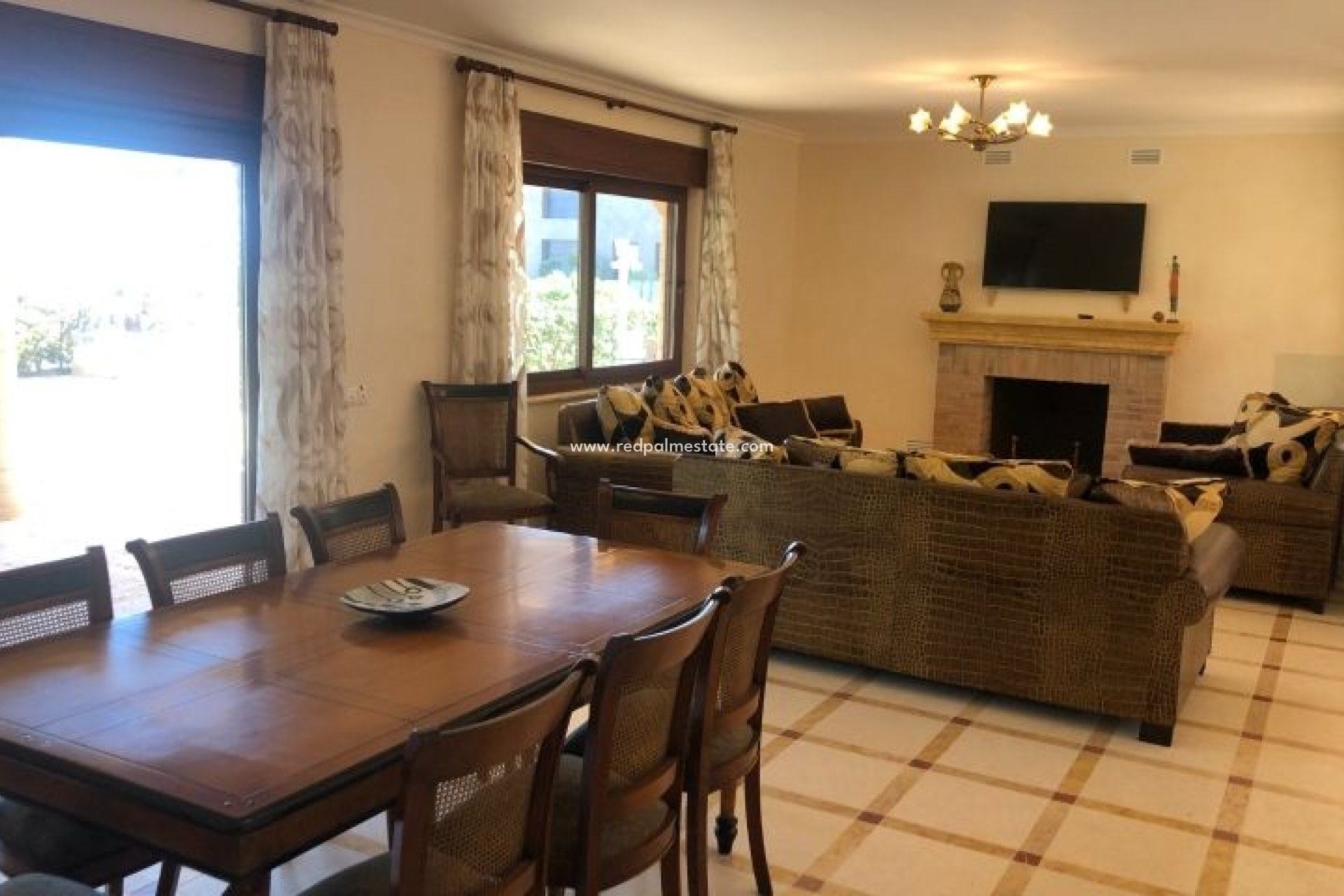 Videresalg - Villa -
Orihuela Costa