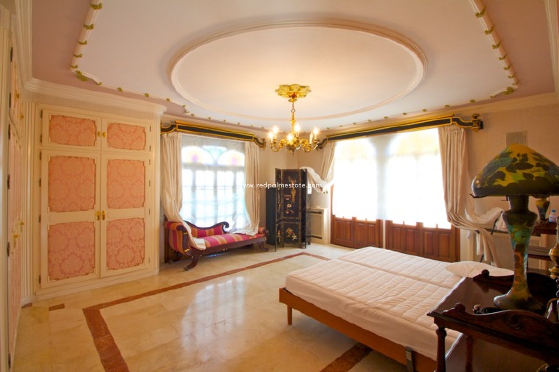 Videresalg - Villa -
Orihuela Costa