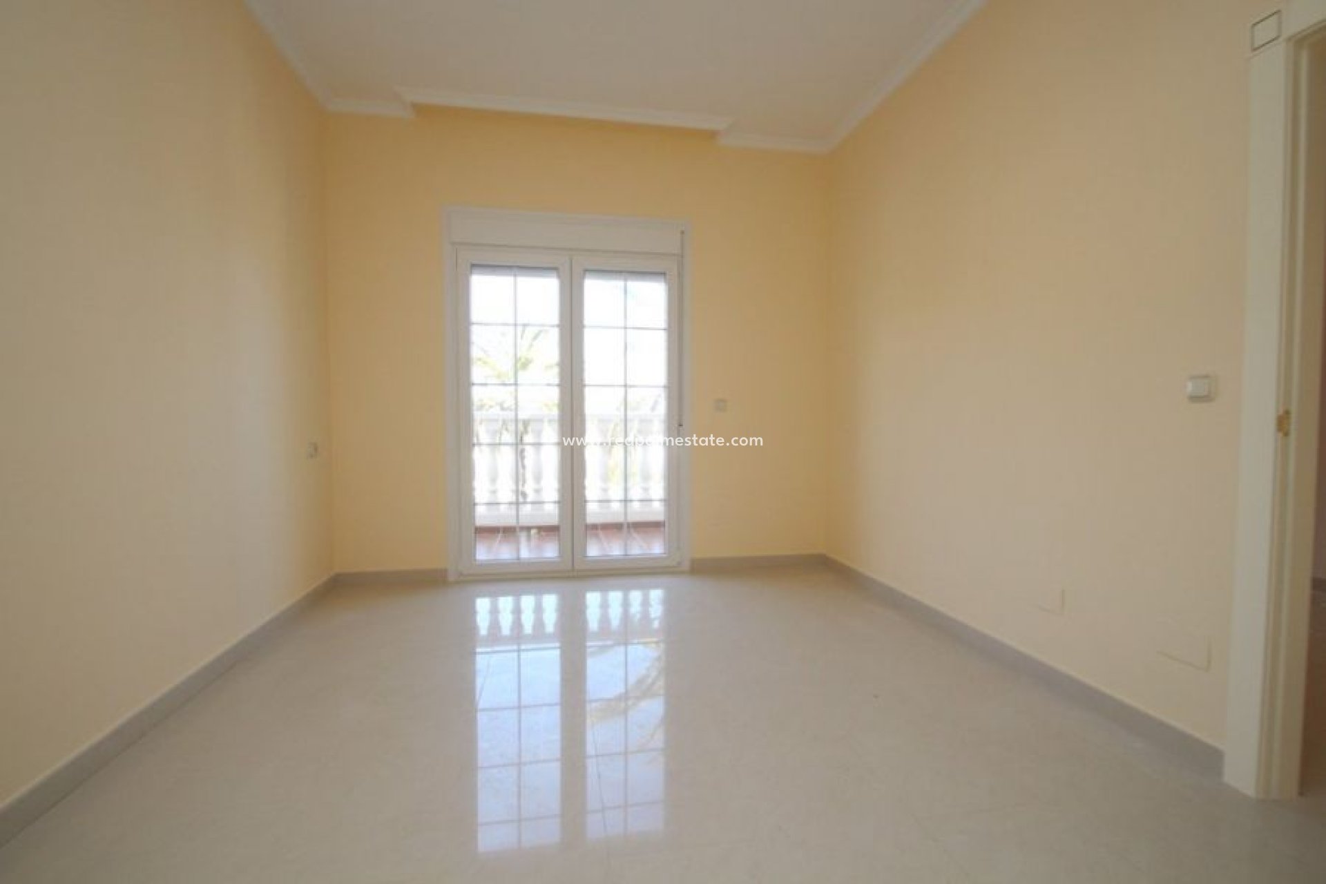 Videresalg - Villa -
Orihuela Costa