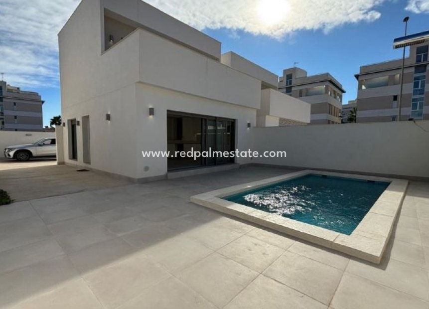 Videresalg - Villa -
Orihuela Costa