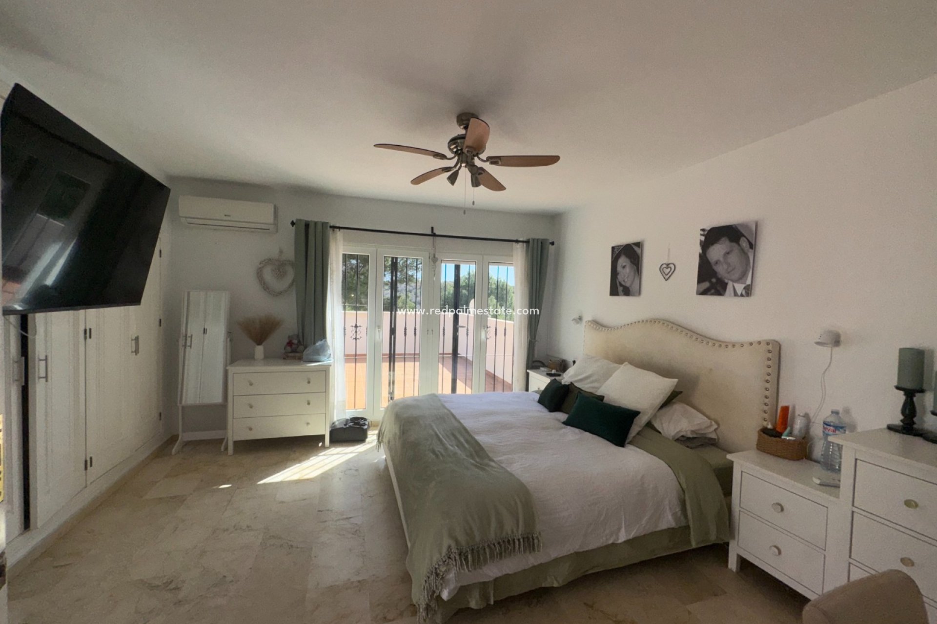 Videresalg - Villa -
Orihuela Costa