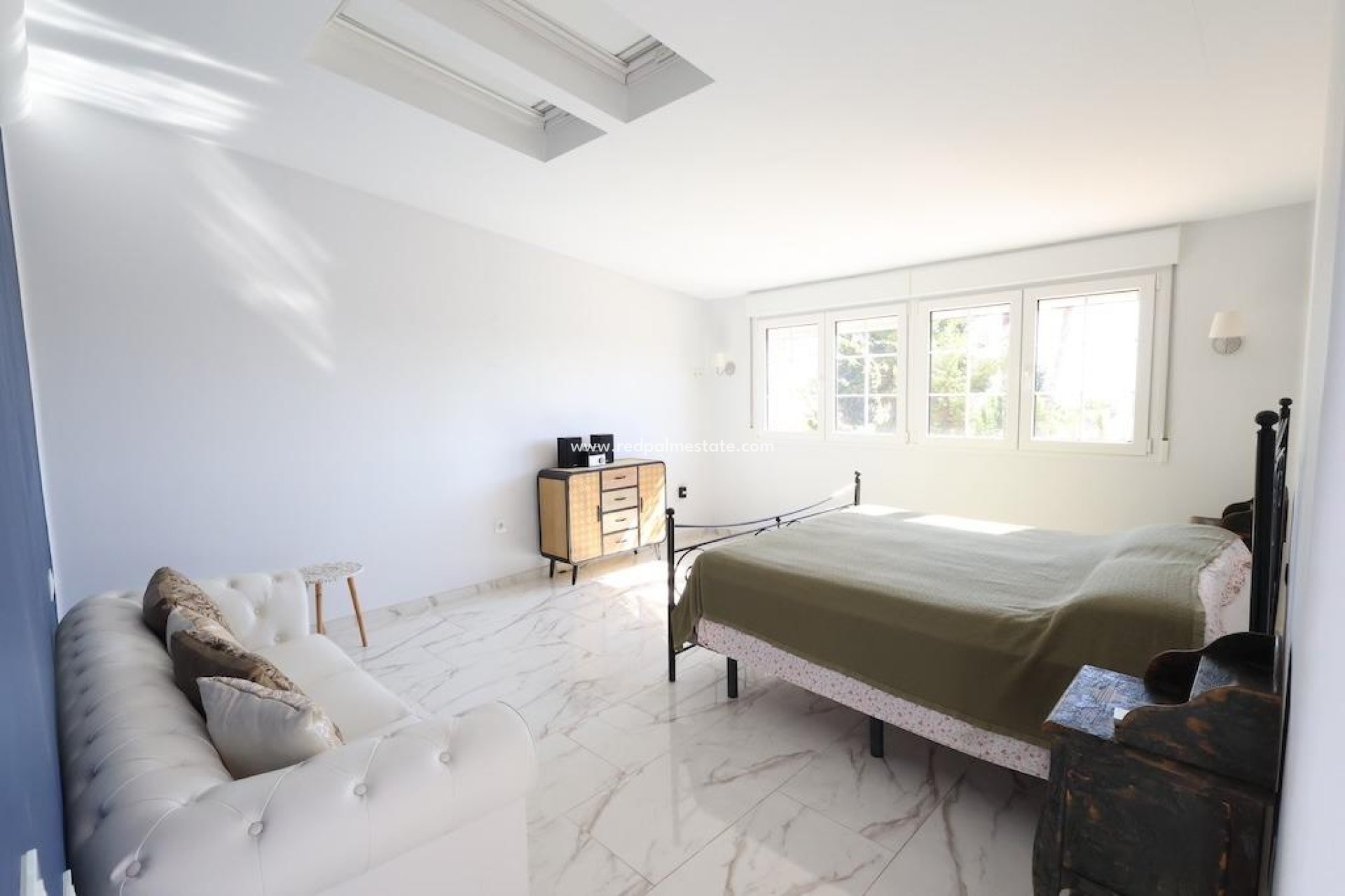 Videresalg - Villa -
Orihuela Costa